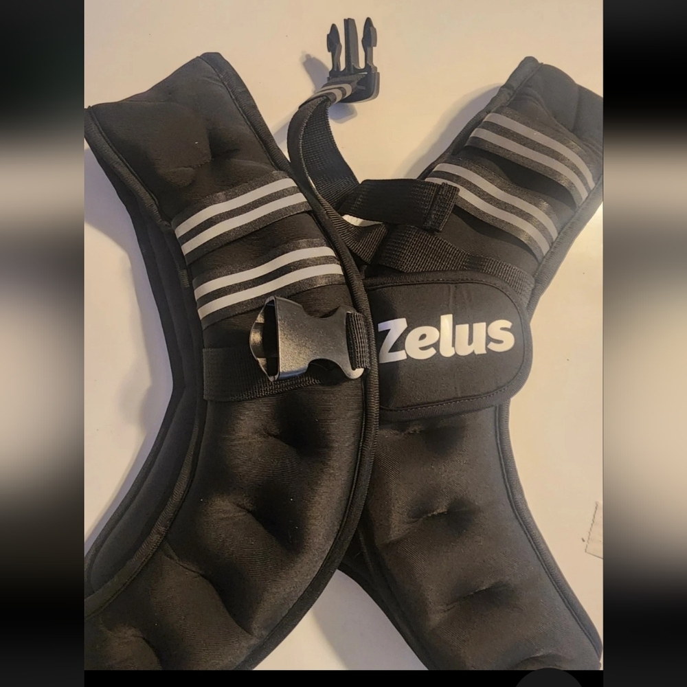 ZELUS Weighted Vest 12 lb Weight Vest Reflective Stripe Black Single Front Strap